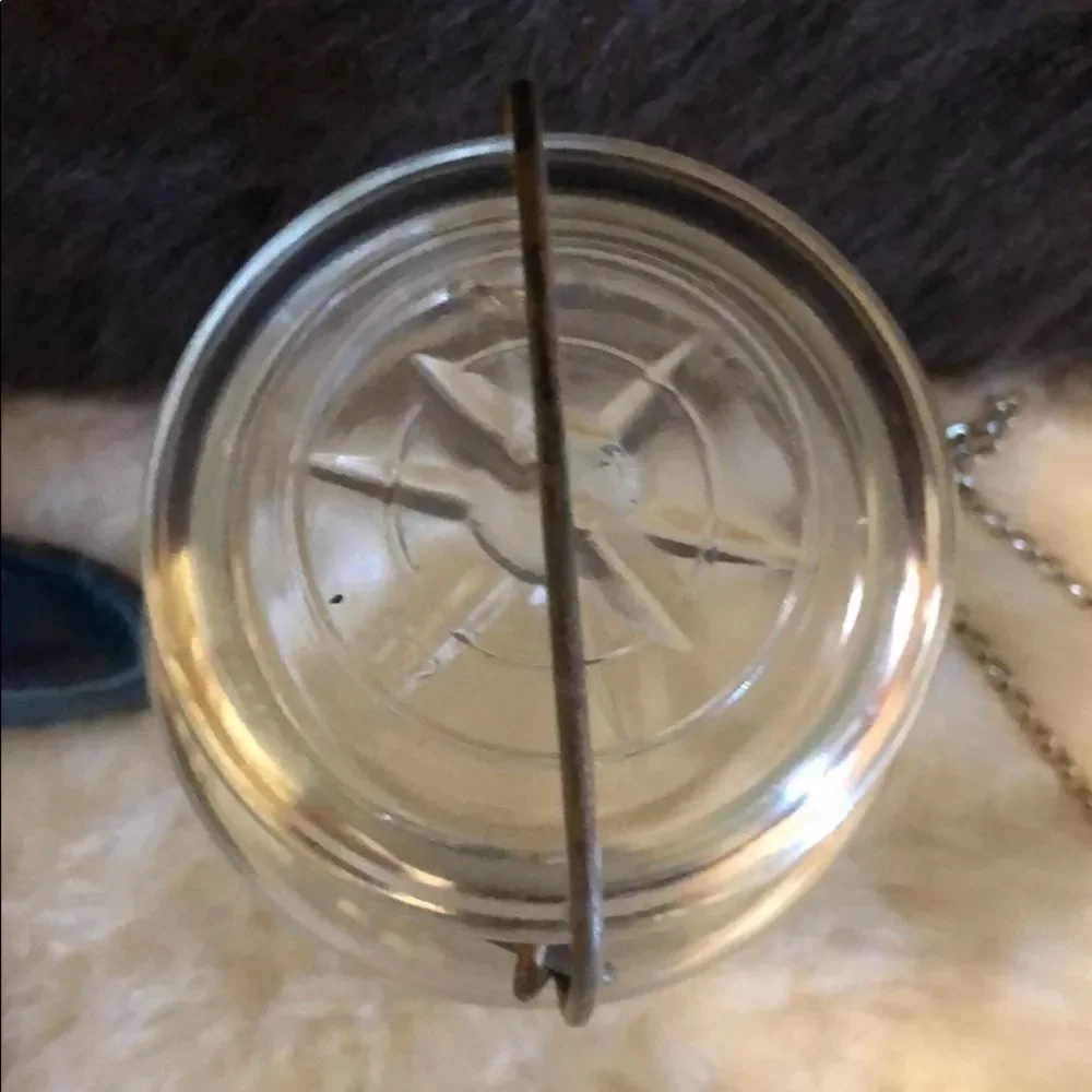 Atlas vintage quart jar (2097)